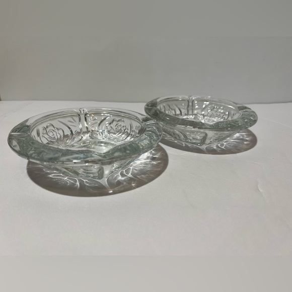 Vintage Glass Ashtray KIG Indonesia Pressed Etched Glass Rose Pattern Lot of 2 - Picture 2 of 14